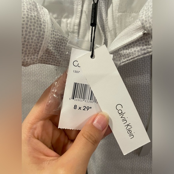 Calvin Klein white and grey dots pattern pants with belt - Picture 5 of 14